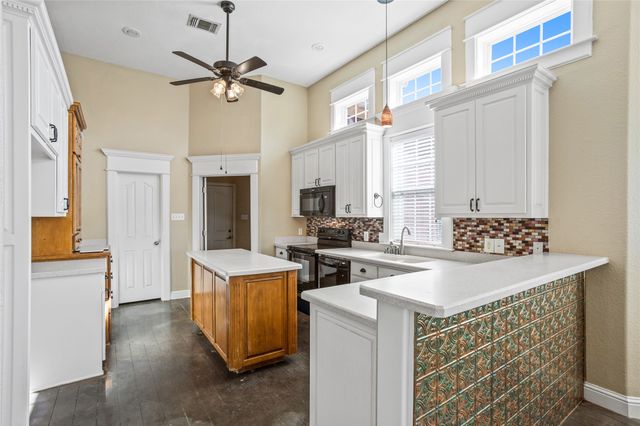 1299 Blackmon Road C482R, Van Alstyne, TX 75495