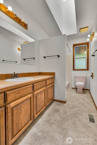 22926 276th Avenue SE, Maple Valley, WA 98038