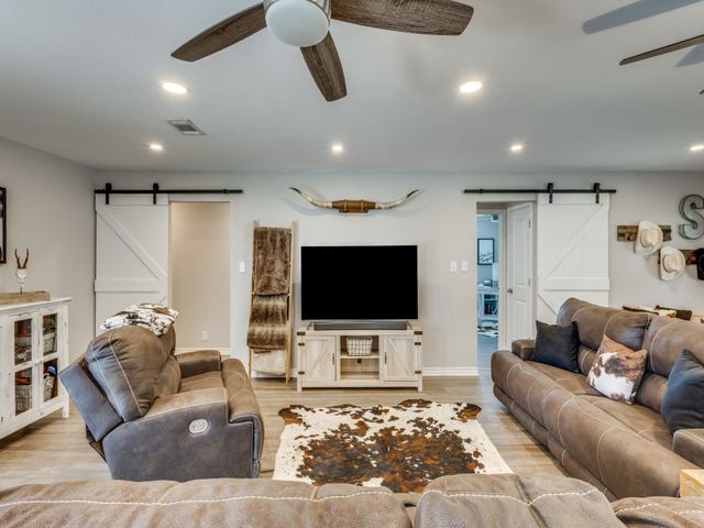 503 Cassandra Street, Howe, TX 75459