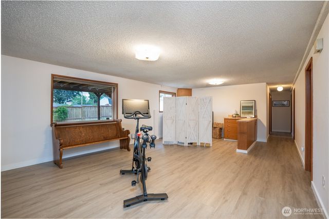 1045 Sunrise Lane, Fircrest, WA 98466