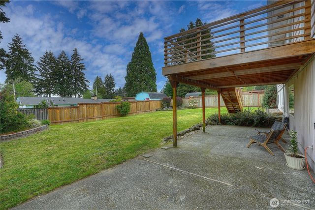 1045 Sunrise Lane, Fircrest, WA 98466