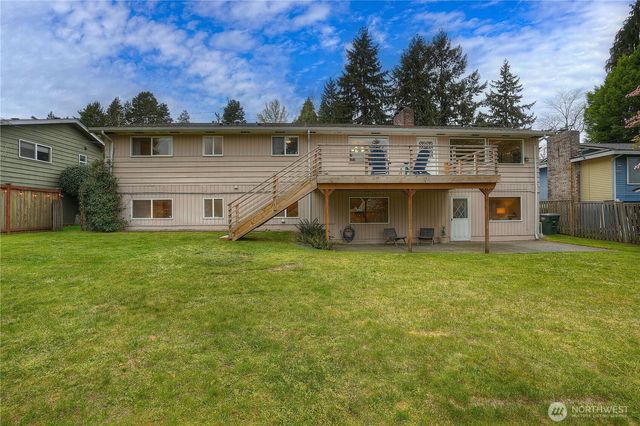 1045 Sunrise Lane, Fircrest, WA 98466