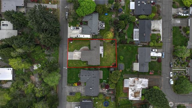 1045 Sunrise Lane, Fircrest, WA 98466