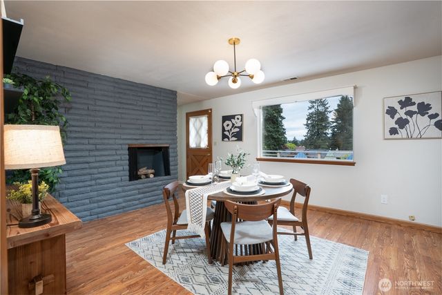 1045 Sunrise Lane, Fircrest, WA 98466
