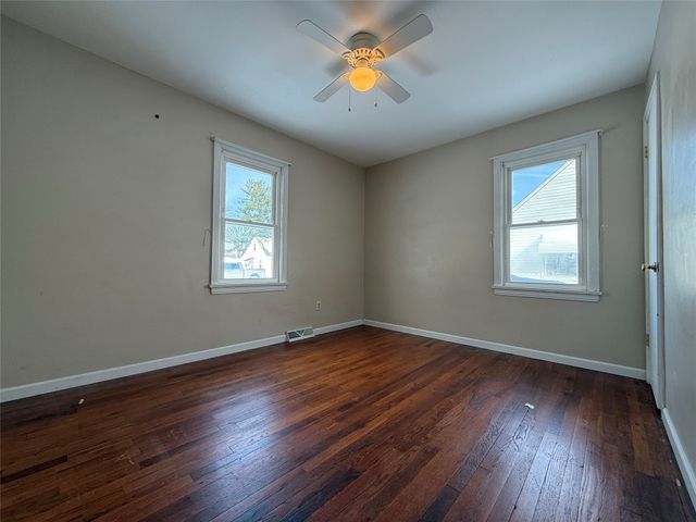 925 E 34TH Street, Erie, PA 16504