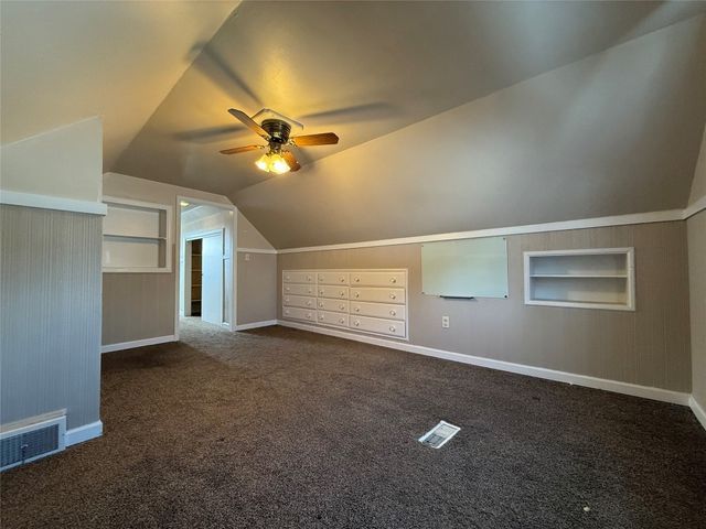 925 E 34TH Street, Erie, PA 16504