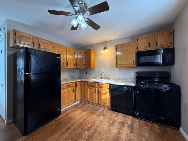 925 E 34TH Street, Erie, PA 16504