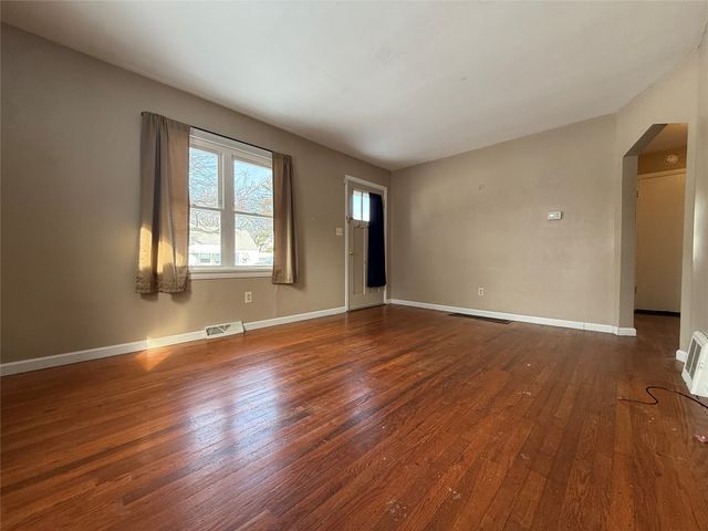 925 E 34TH Street, Erie, PA 16504