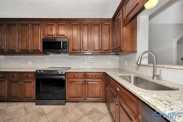 12760 Lucas Ferry Road, Athens, AL 35611