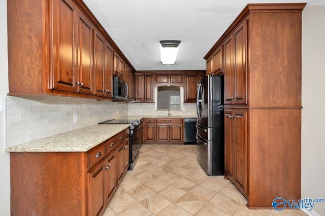 12760 Lucas Ferry Road, Athens, AL 35611