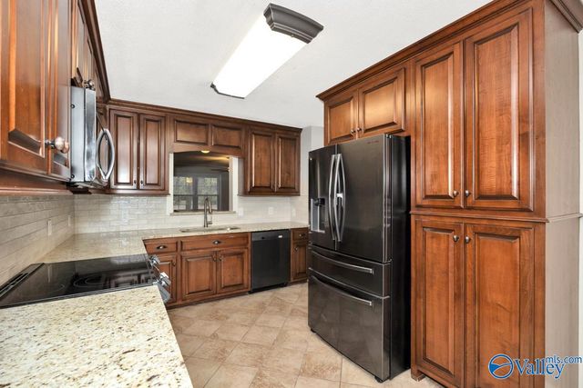 12760 Lucas Ferry Road, Athens, AL 35611