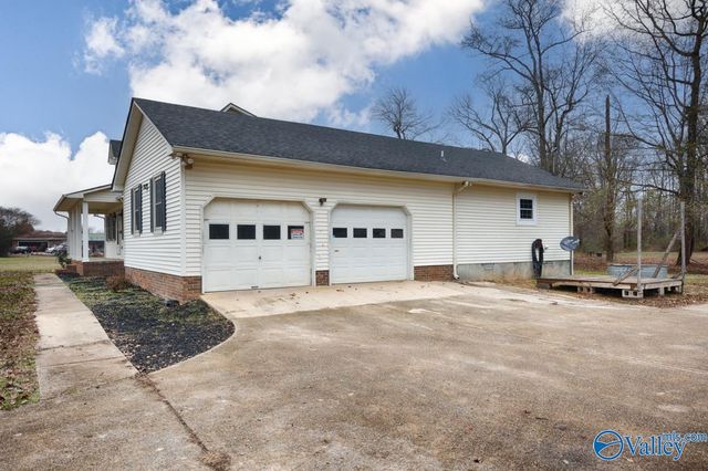 12760 Lucas Ferry Road, Athens, AL 35611