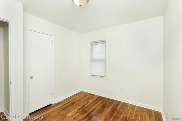 20747 Caledonia Avenue, Hazel Park, MI 48030