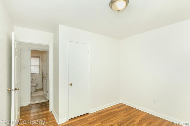 20747 Caledonia Avenue, Hazel Park, MI 48030