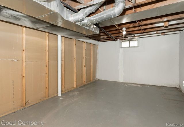 20747 Caledonia Avenue, Hazel Park, MI 48030