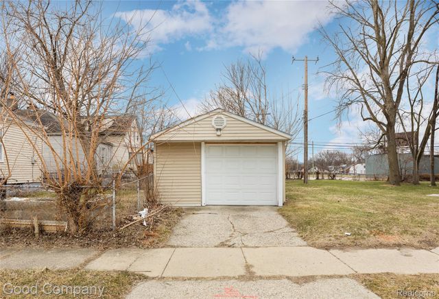 20747 Caledonia Avenue, Hazel Park, MI 48030