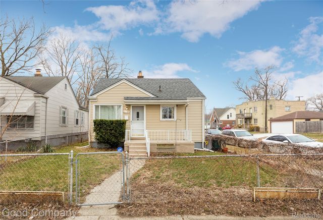 20747 Caledonia Avenue, Hazel Park, MI 48030