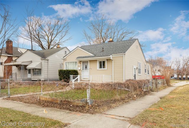 20747 Caledonia Avenue, Hazel Park, MI 48030