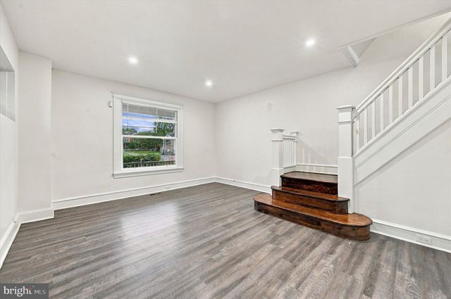 482 MARTIN ST, Philadelphia, PA 19128