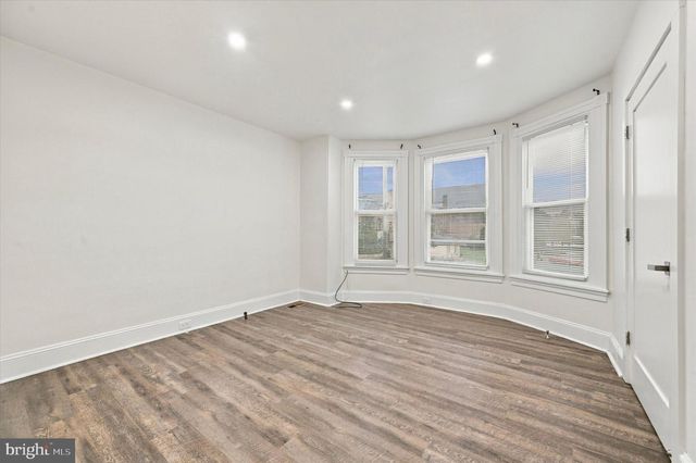 482 MARTIN ST, Philadelphia, PA 19128
