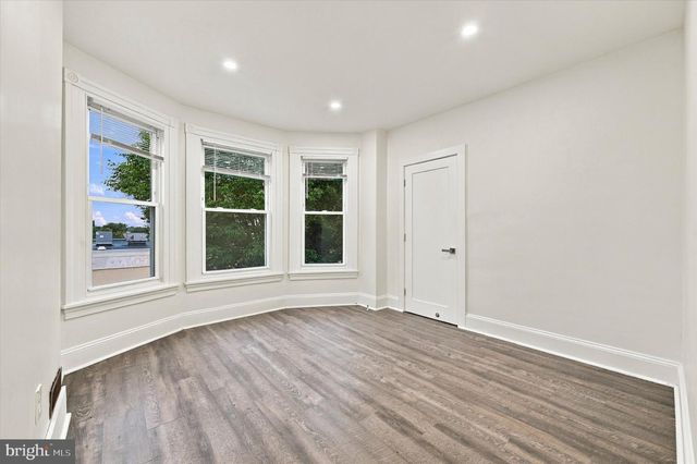 482 MARTIN ST, Philadelphia, PA 19128