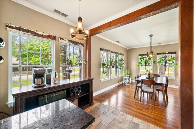 211 SW 4th Street, Kerens, TX 75144