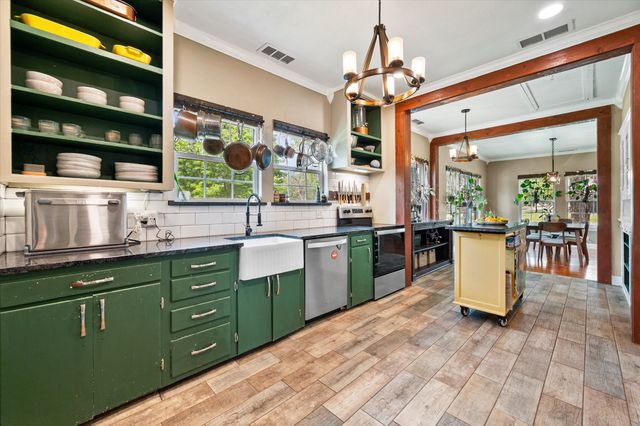 211 SW 4th Street, Kerens, TX 75144