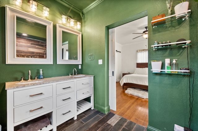 211 SW 4th Street, Kerens, TX 75144