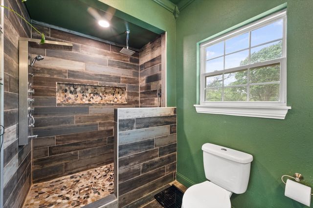 211 SW 4th Street, Kerens, TX 75144