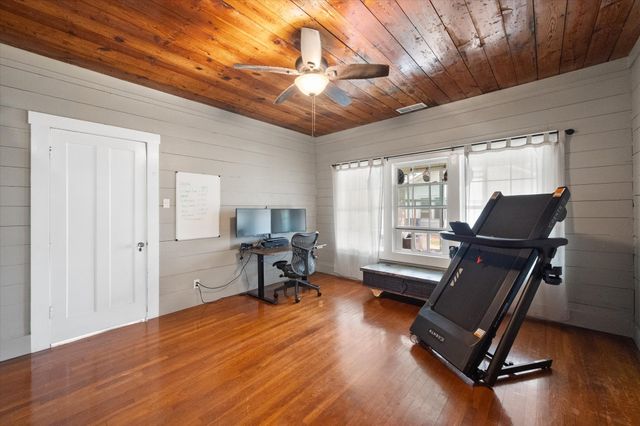 211 SW 4th Street, Kerens, TX 75144