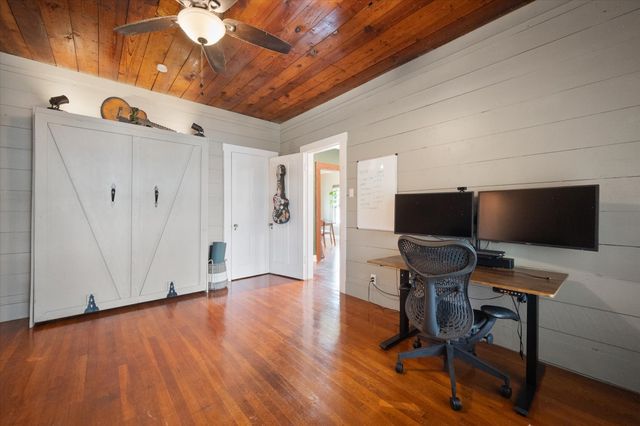 211 SW 4th Street, Kerens, TX 75144