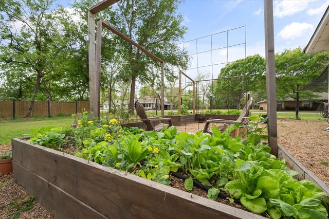 211 SW 4th Street, Kerens, TX 75144