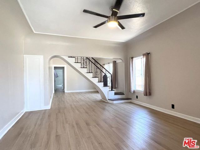 5325 2nd Avenue, Los Angeles, CA 90043