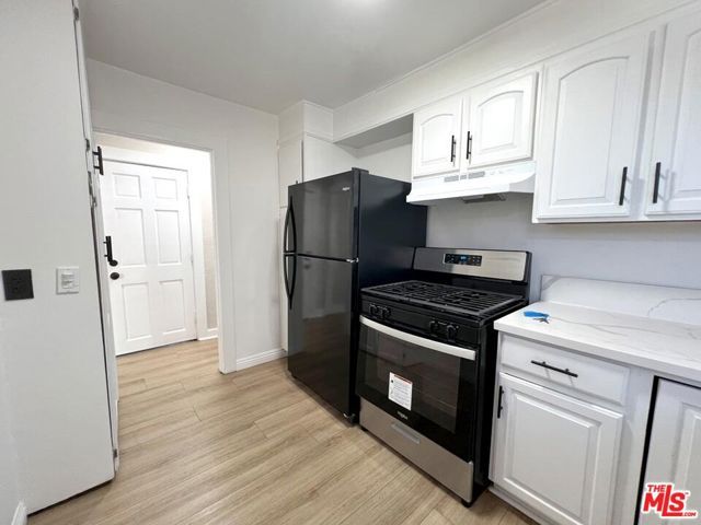 5325 2nd Avenue, Los Angeles, CA 90043