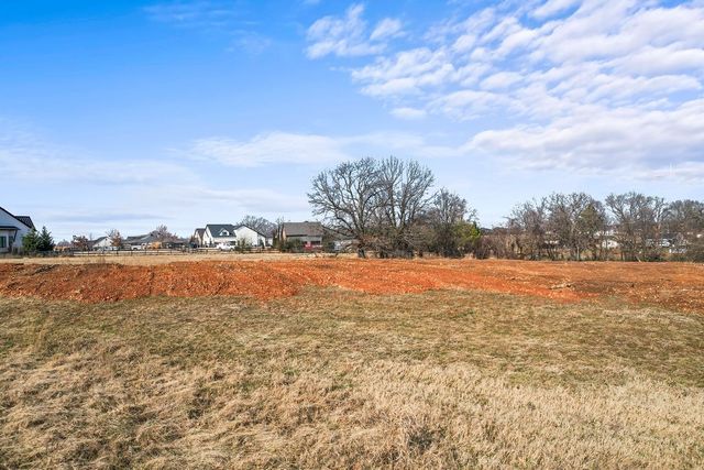 Ozark Acres Drive, Bentonville, AR 72713