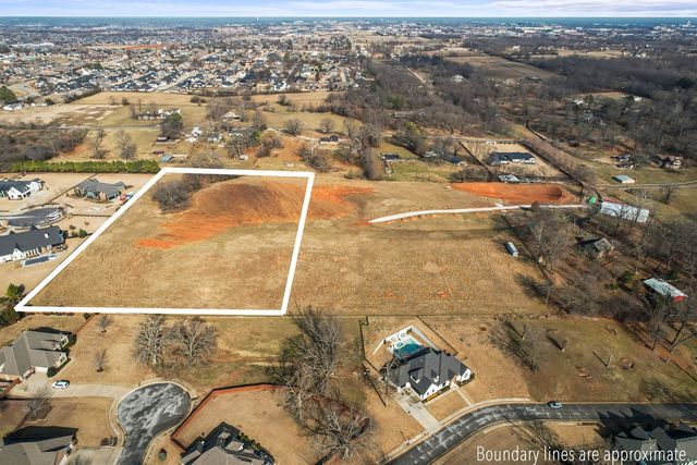 Ozark Acres Drive, Bentonville, AR 72713
