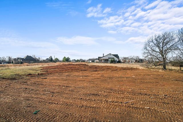 Ozark Acres Drive, Bentonville, AR 72713