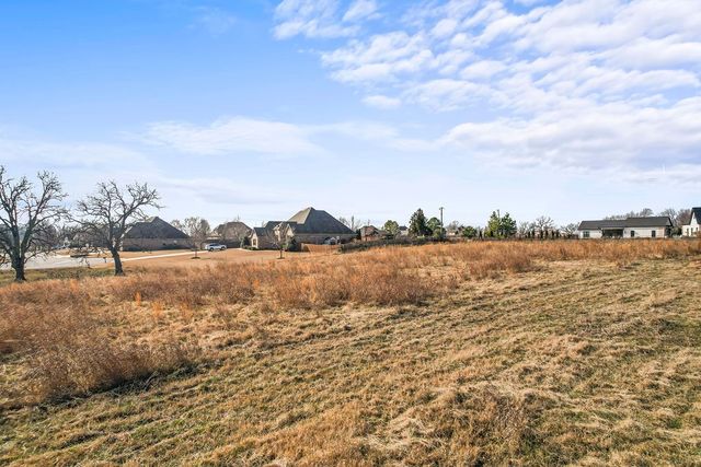 Ozark Acres Drive, Bentonville, AR 72713