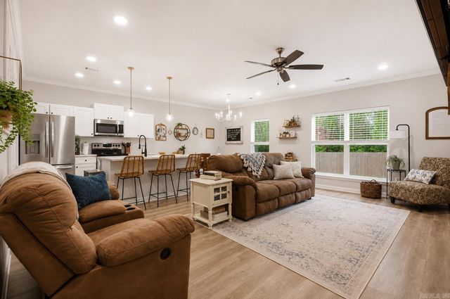 3519 Village Walk Drive, Bryant, AR 72022