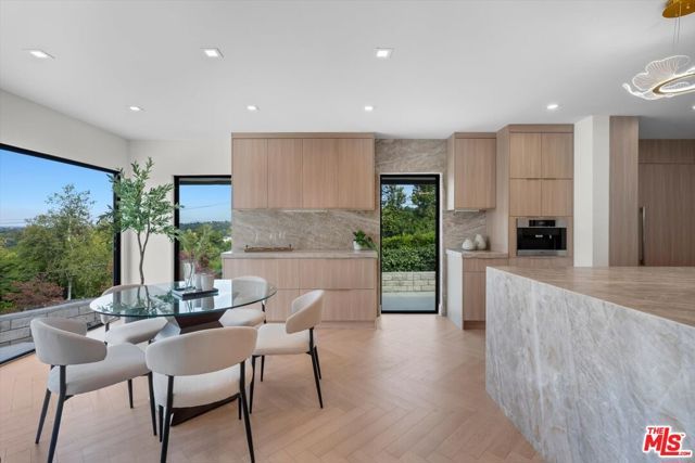 4847 Brewster Drive, Tarzana (los Angeles), CA 91356