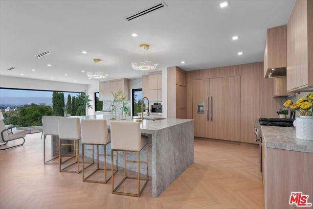 4847 Brewster Drive, Tarzana (los Angeles), CA 91356