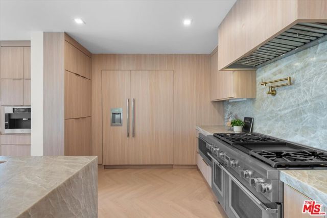 4847 Brewster Drive, Tarzana (los Angeles), CA 91356