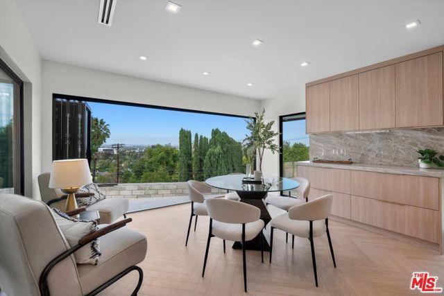 4847 Brewster Drive, Tarzana (los Angeles), CA 91356