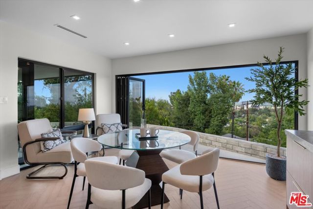 4847 Brewster Drive, Tarzana (los Angeles), CA 91356