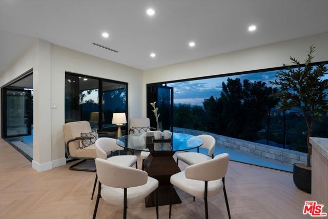 4847 Brewster Drive, Tarzana (los Angeles), CA 91356