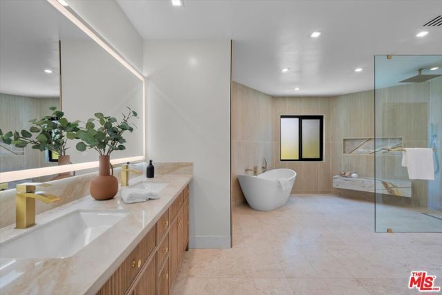 4847 Brewster Drive, Tarzana (los Angeles), CA 91356