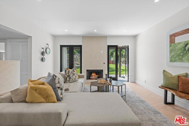 4847 Brewster Drive, Tarzana (los Angeles), CA 91356