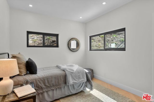 4847 Brewster Drive, Tarzana (los Angeles), CA 91356