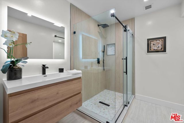 4847 Brewster Drive, Tarzana (los Angeles), CA 91356