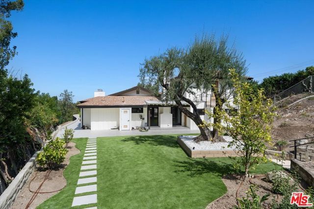 4847 Brewster Drive, Tarzana (los Angeles), CA 91356